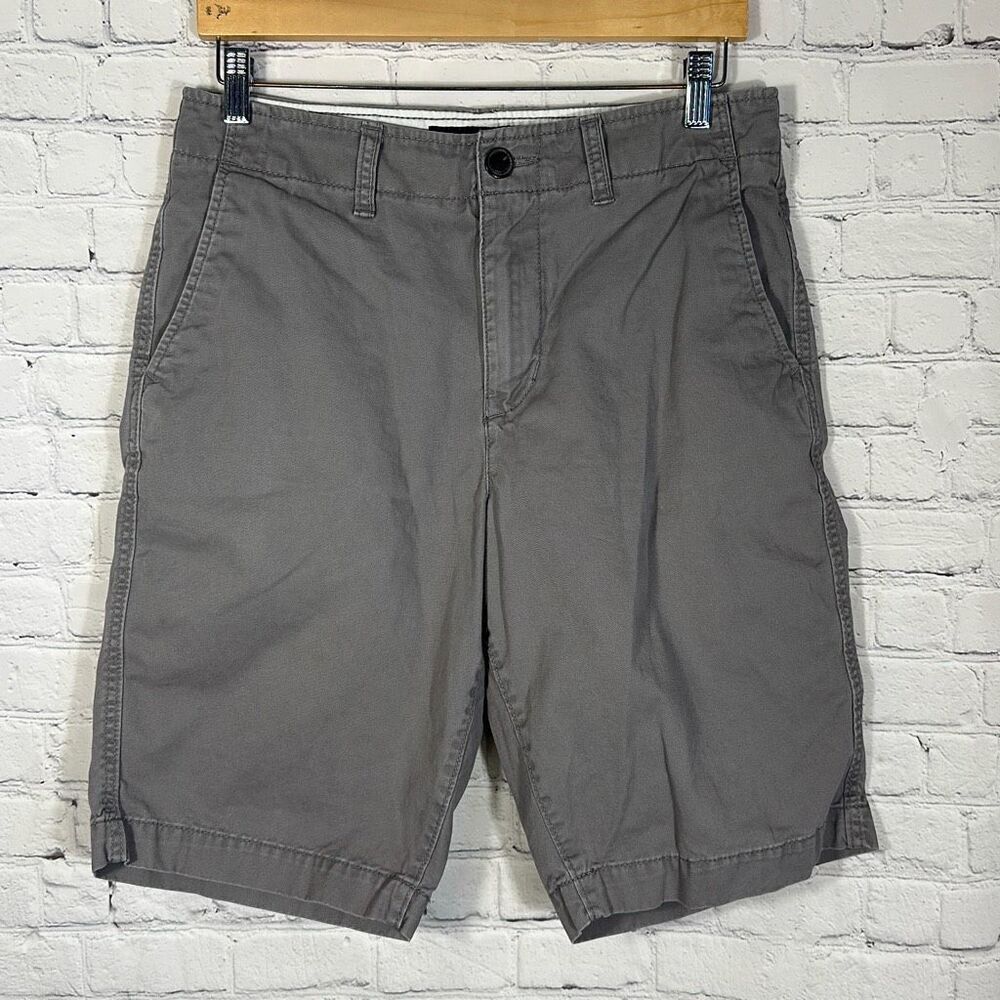 American Eagle mens Longboard Gray Khaki Shorts Size 30‎ Knee Length